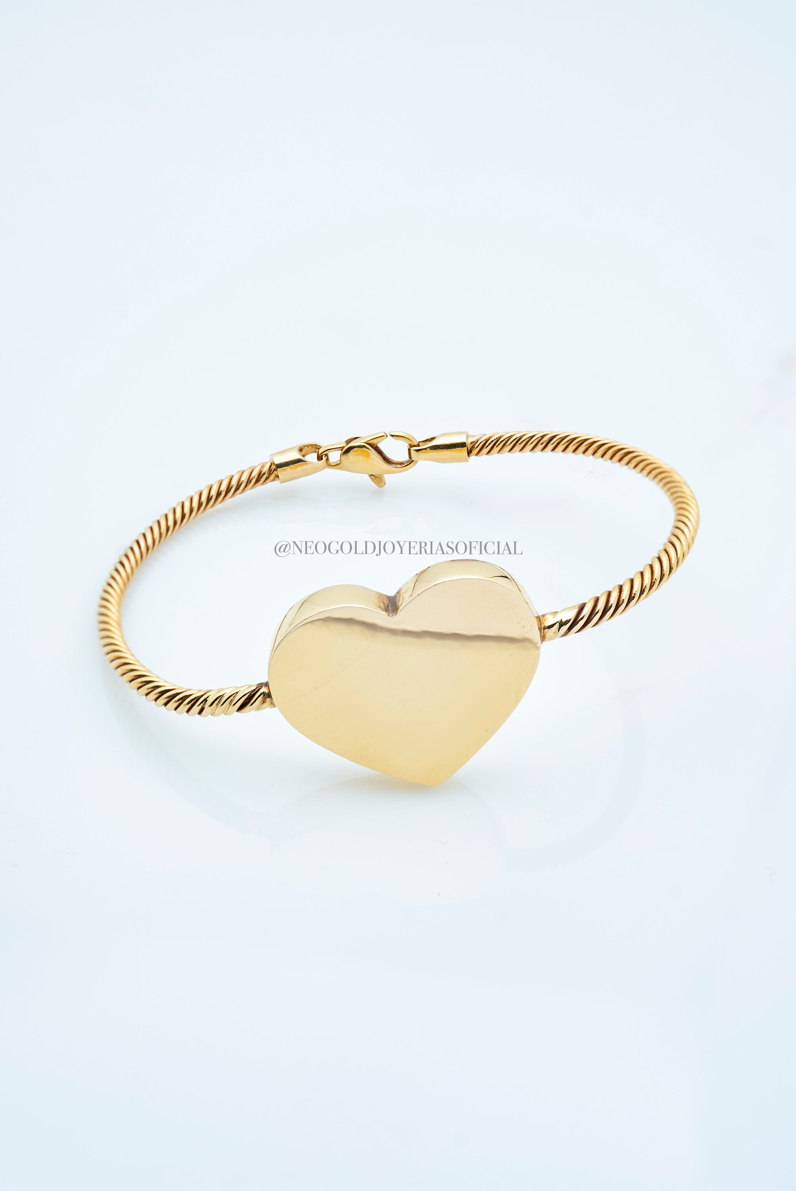 ARO CORAZON OA 18K REF 009468