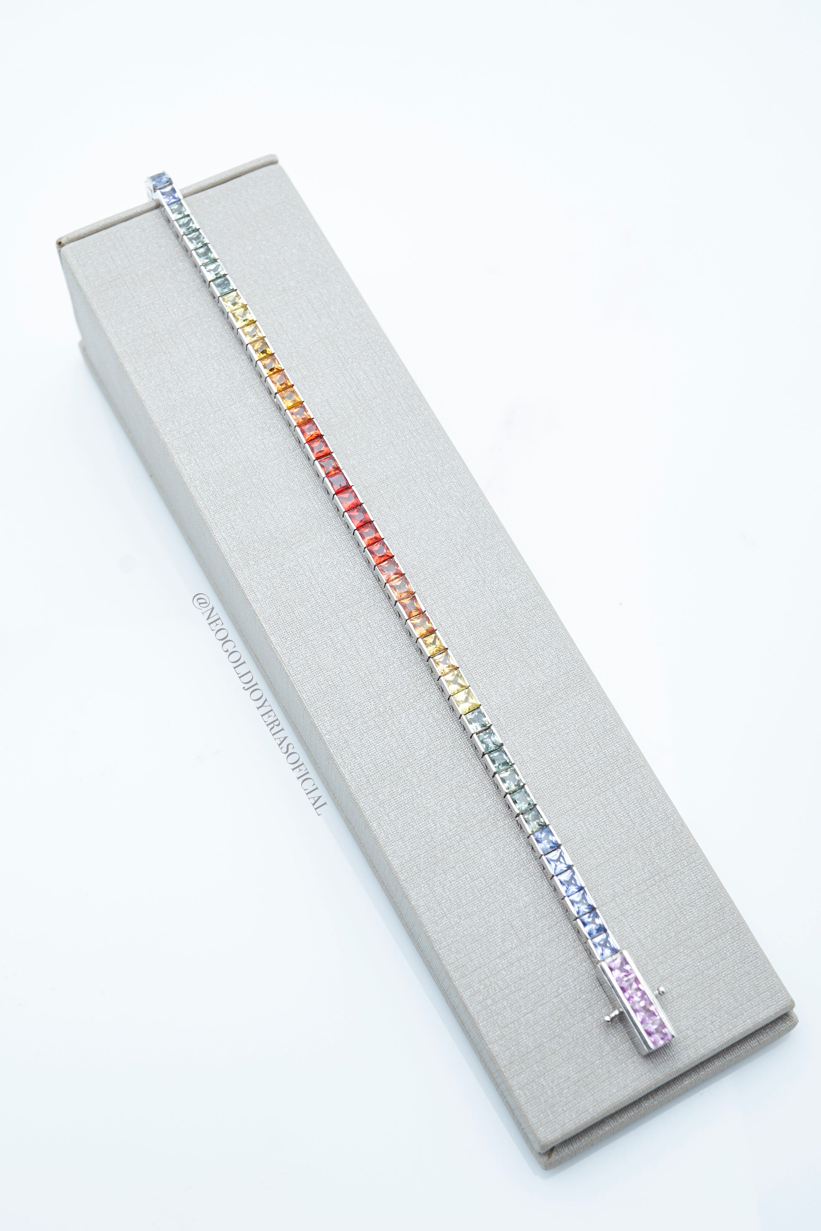 PULSERA TENNIS OB 18K, ZAFIROS DE COLORES CORTE PRINCESA REF 009481