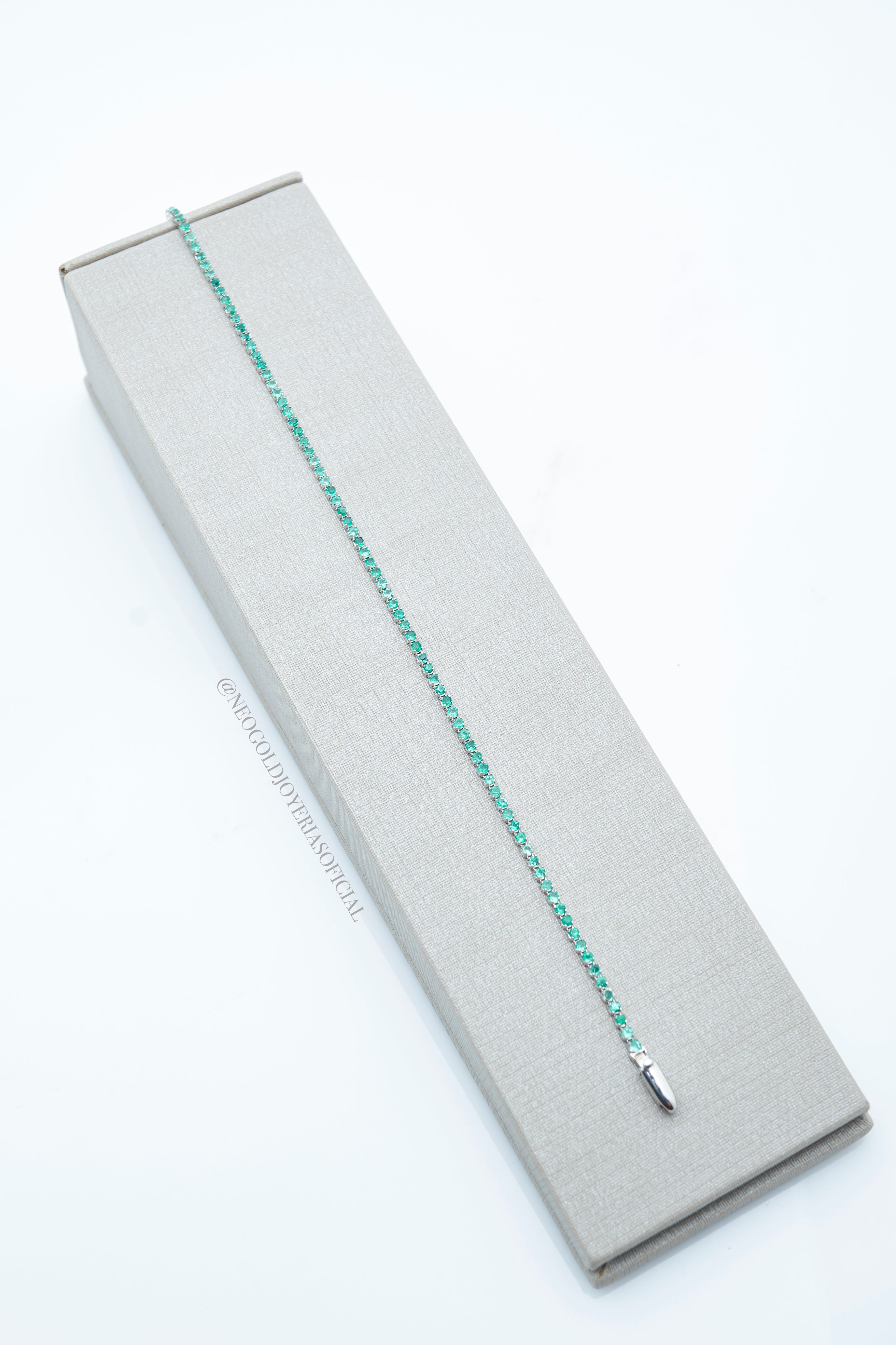 PULSERA TENNIS OB 18K, ESMERALDAS NATURALES REF 010913