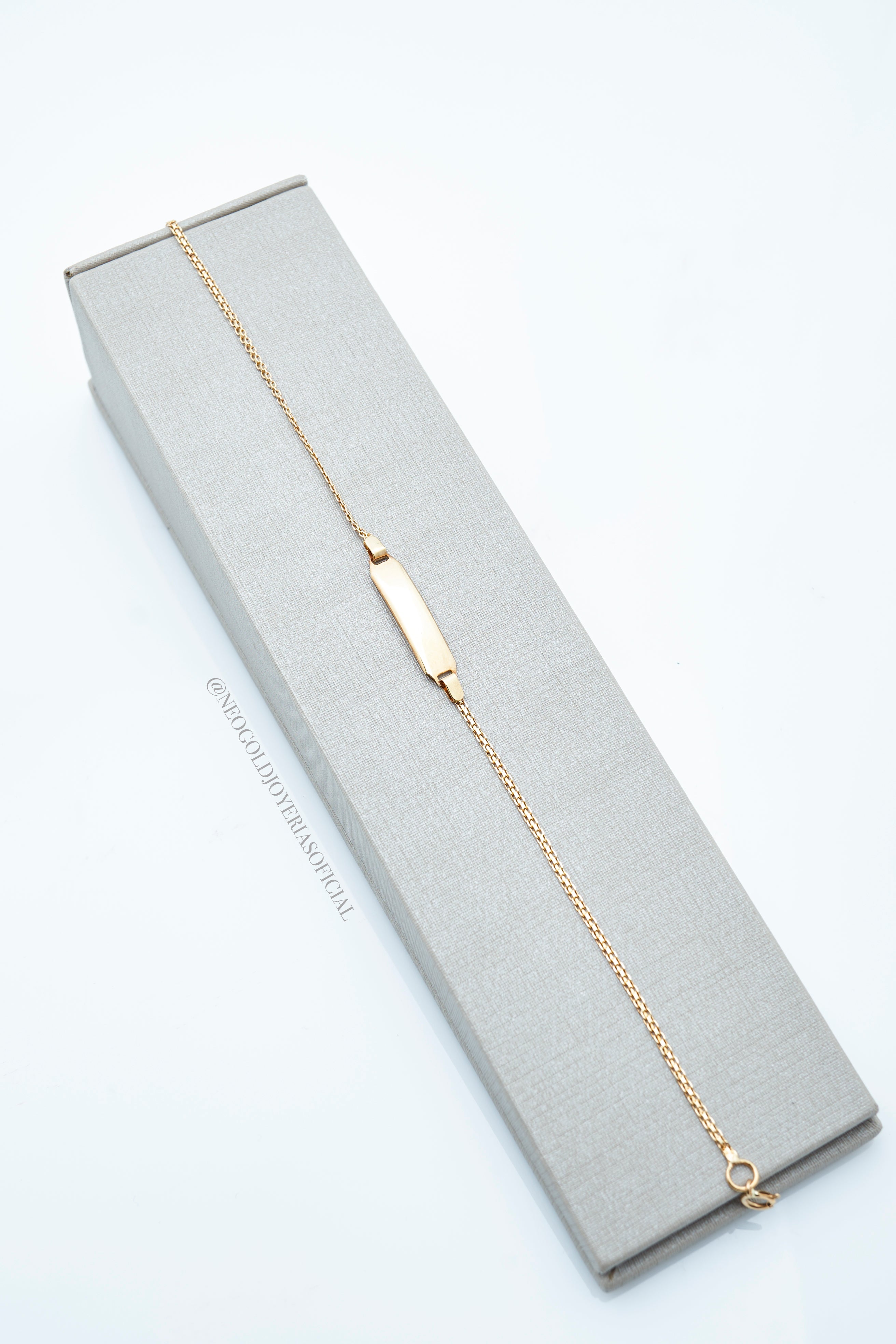 PULSERA VISMAR OA 18K, CON PLACA PARA MARCAR REF 011208