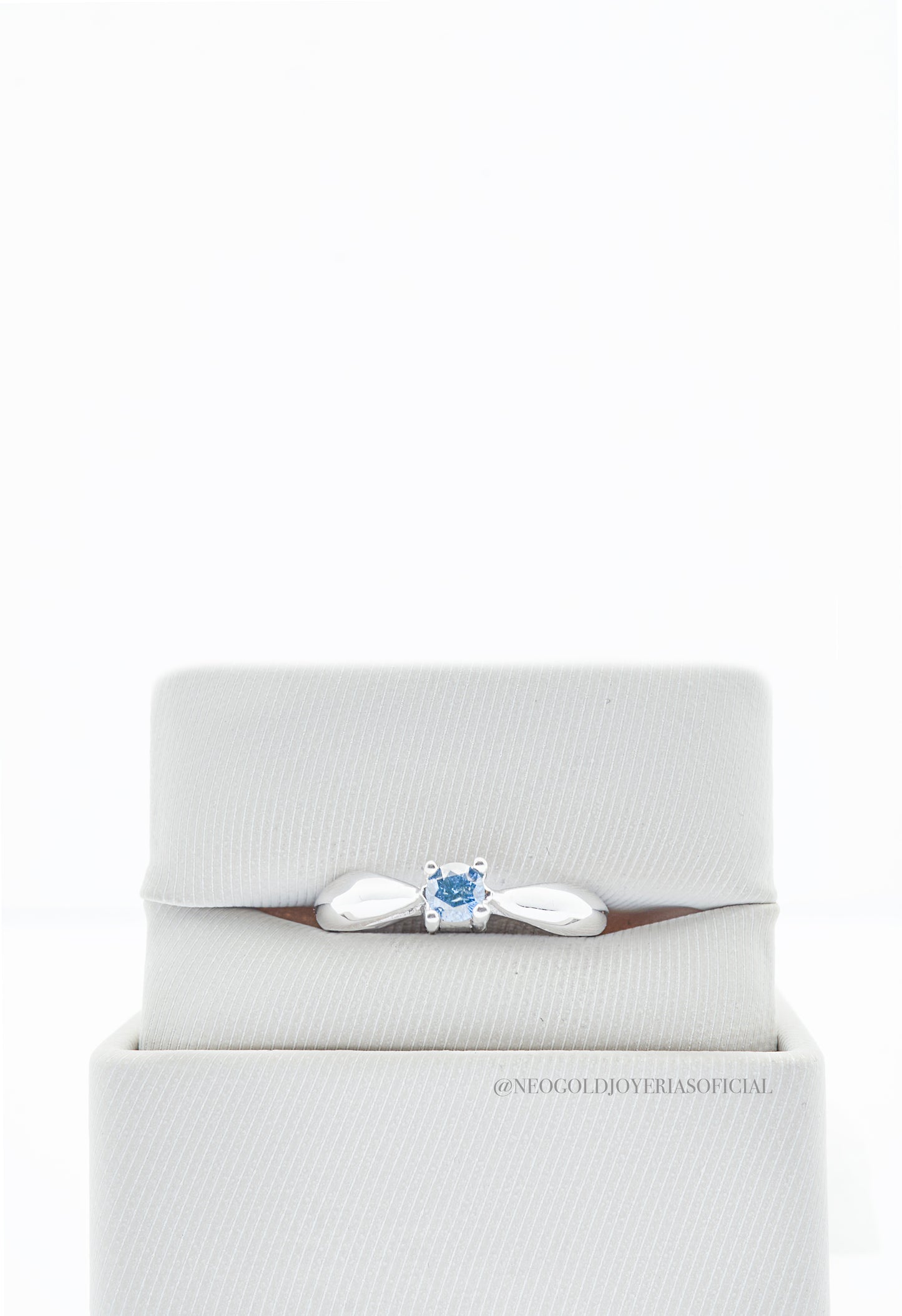 ANILLO OB / DIAMANTE AZUL - REF 007555