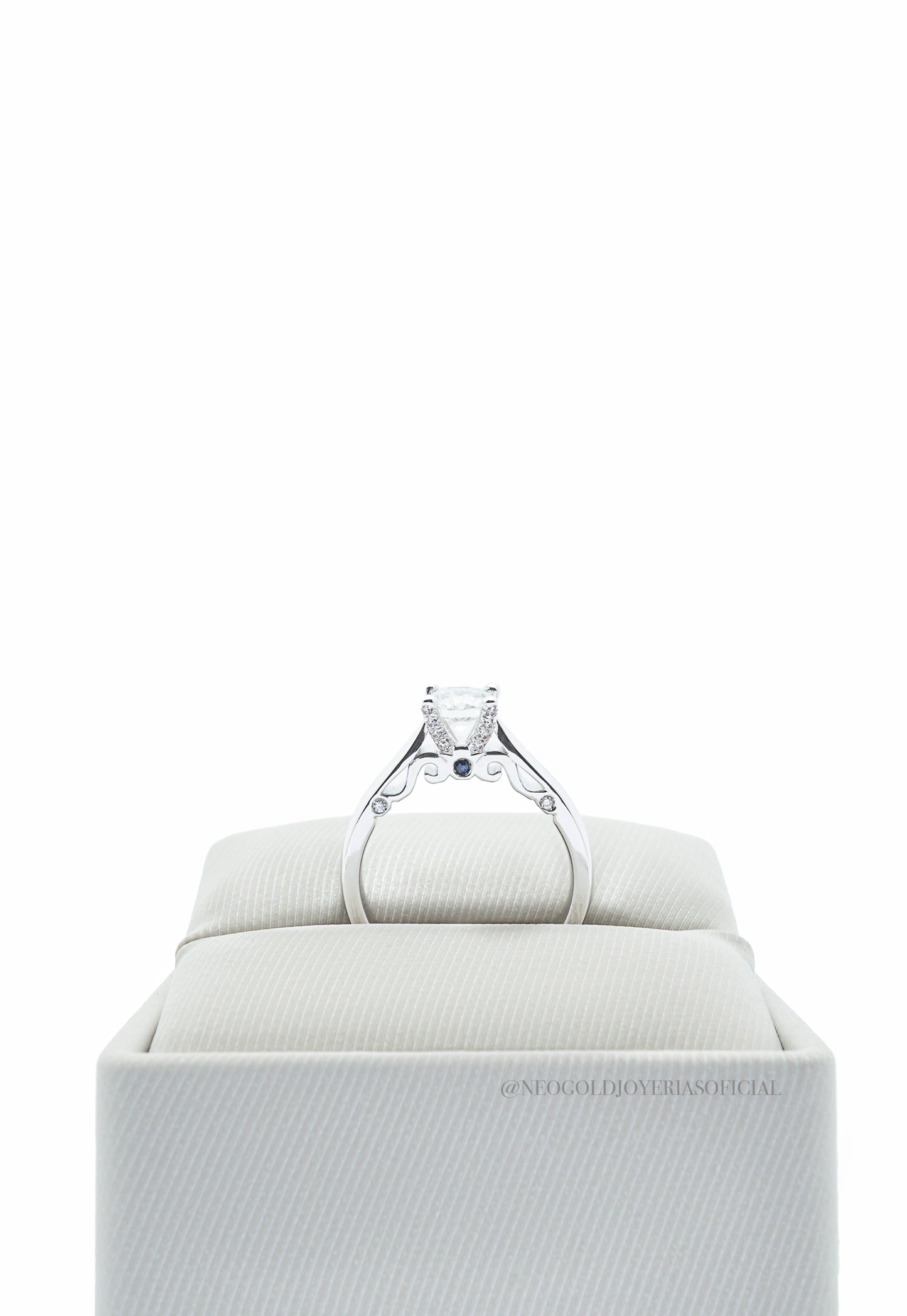 ANILLO OB / DIAMANTES - REF 010393