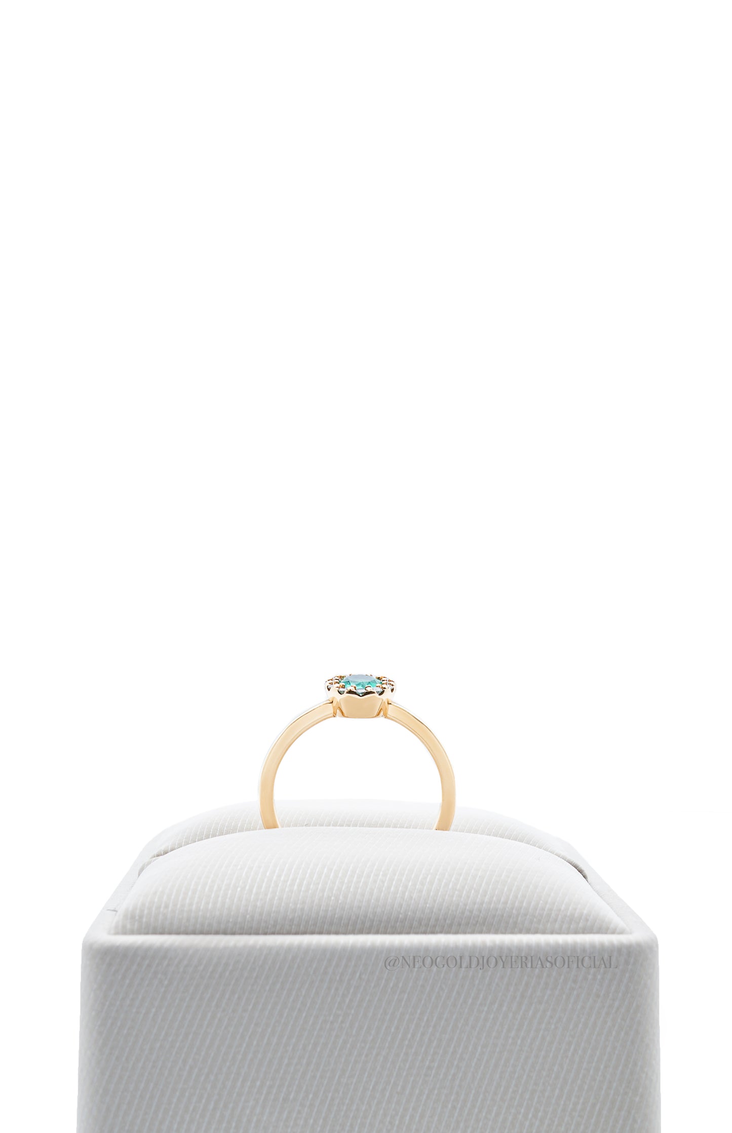 ANILLO OA / ESMERALDA / DIAMANTES - REF 012489