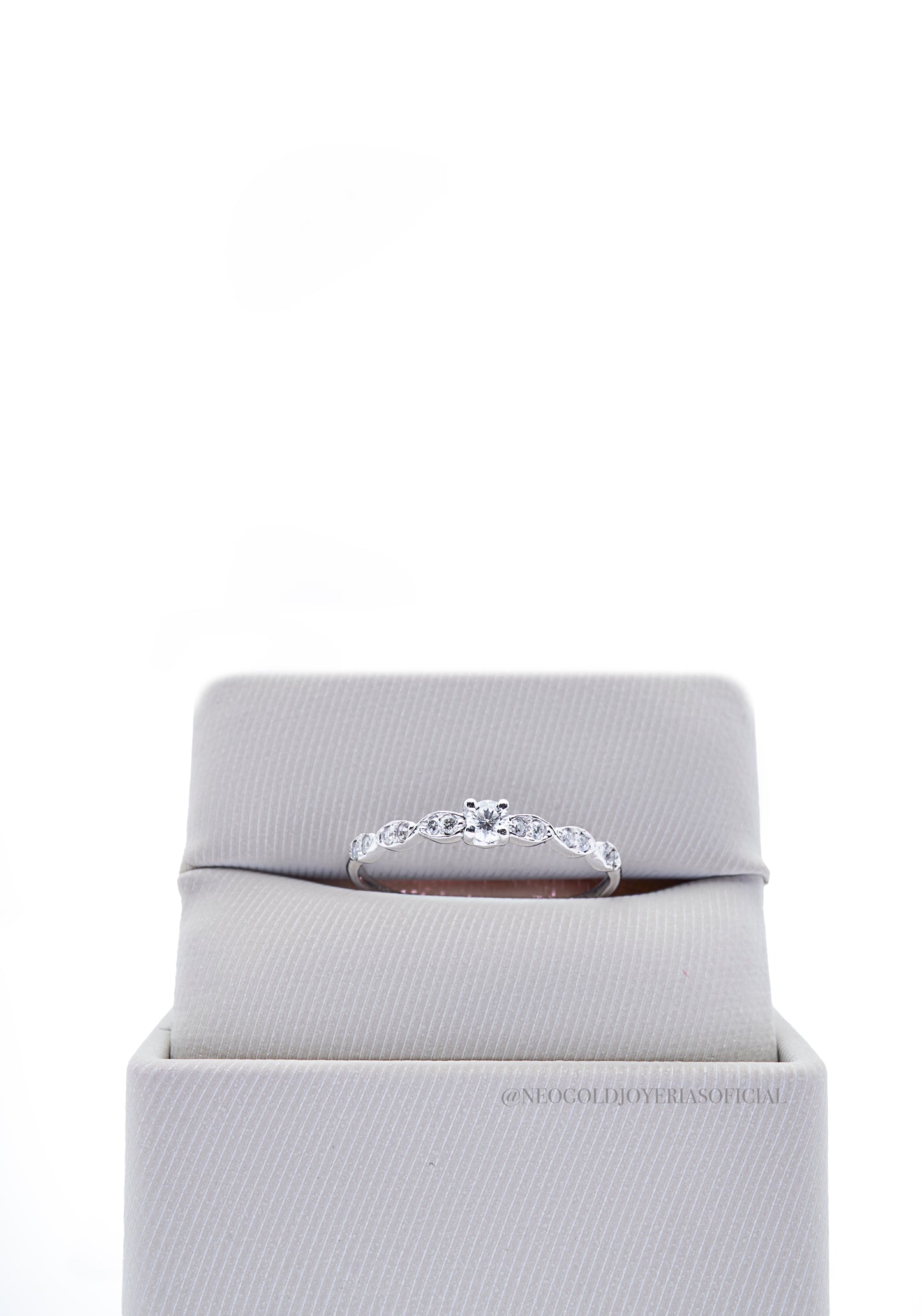 ANILLO OB / DIAMANTES - REF 012656