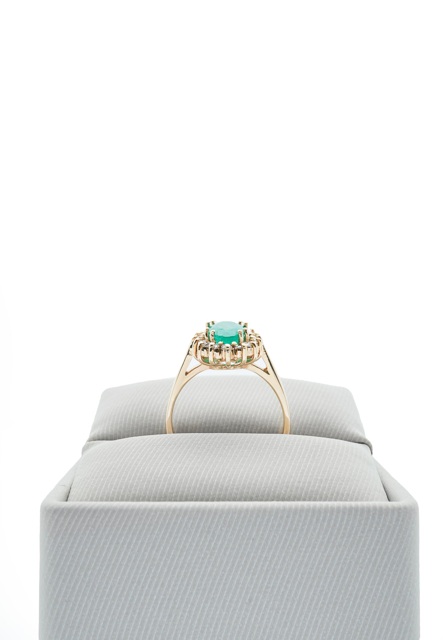 ANILLO OA / ESMERALDAS / DIAMANTES - REF 013108