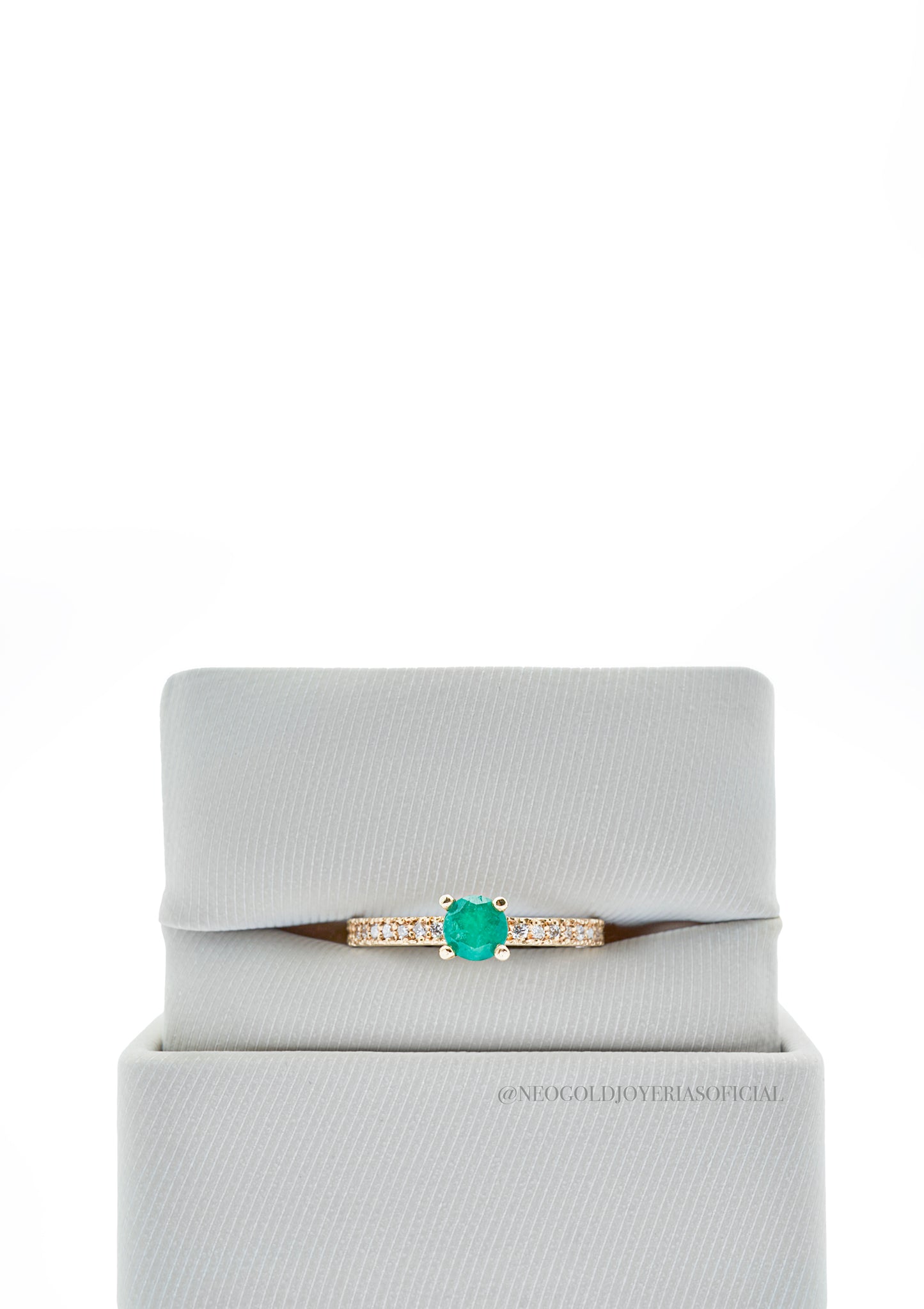 ANILLO OA / ESMERALDA / DIAMANTES - REF 013394
