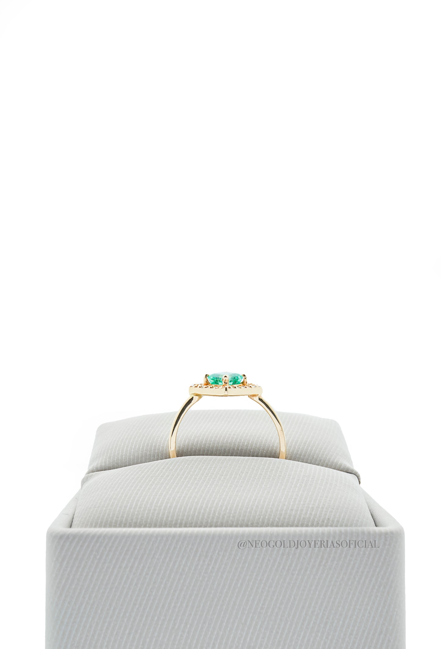 ANILLO OA / ESMERALDA / DIAMANTES - REF 013410