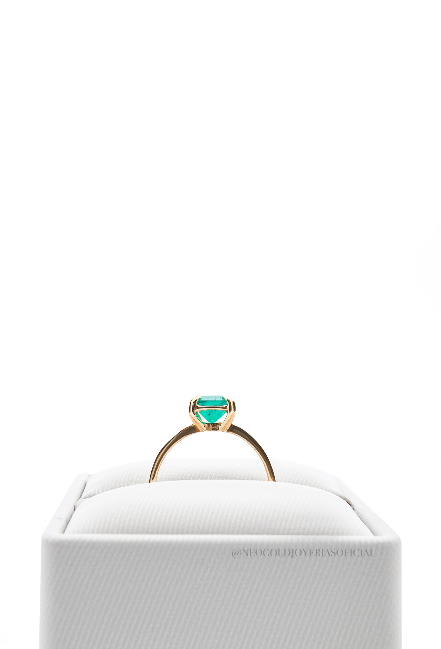 ANILLO OA / ESMERALDA - REF 014554