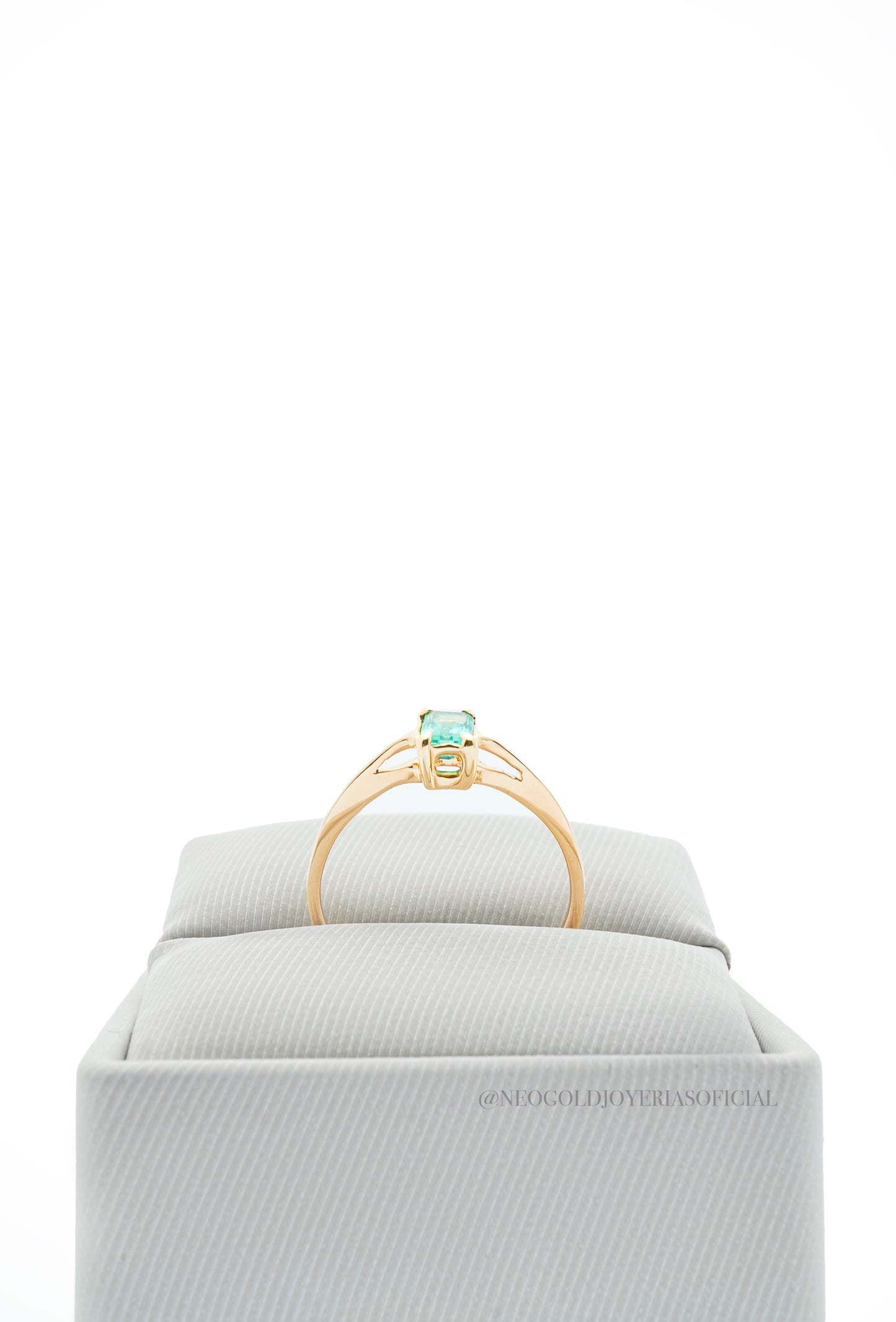 ANILLO OA / ESMERALDA - REF 014564