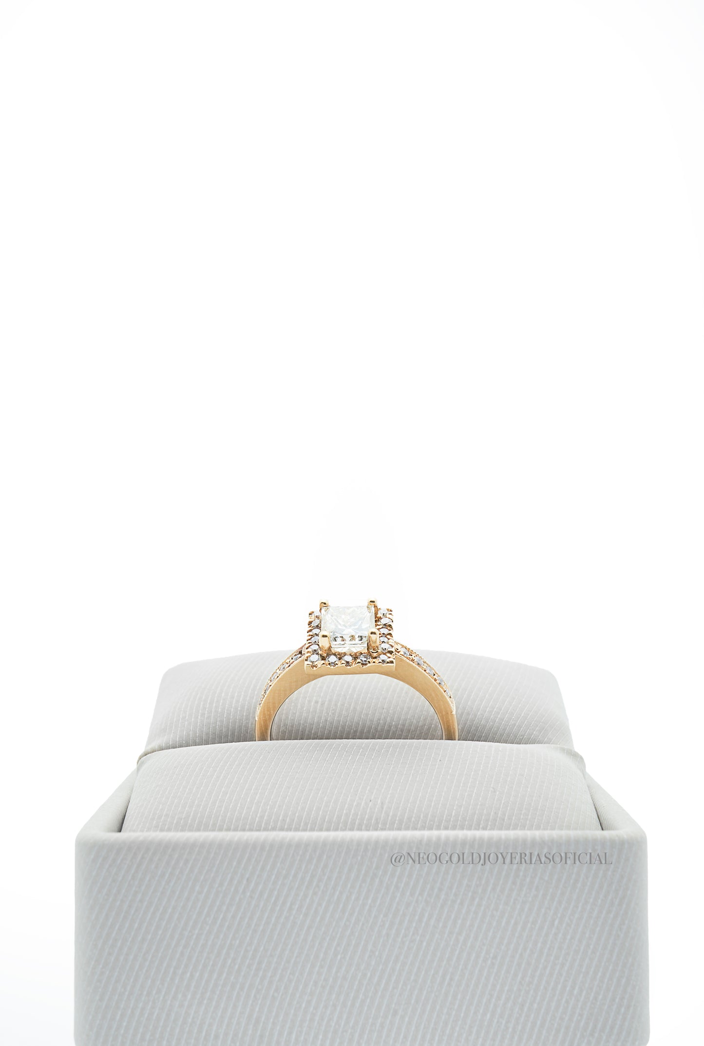 ANILLO OA / DIAMANTES - REF 009007