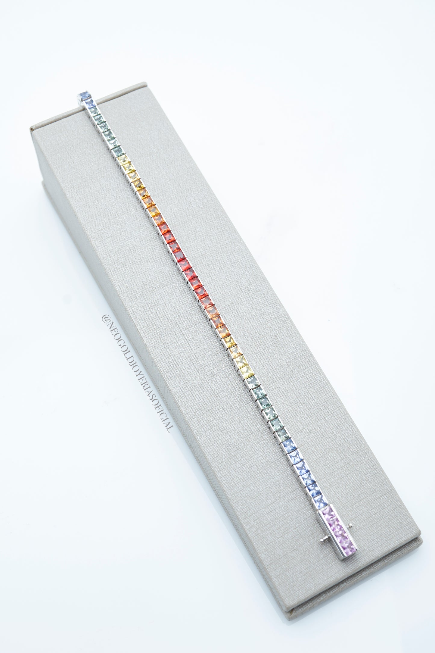 PULSERA TENNIS OB 18K, ZAFIROS DE COLORES CORTE PRINCESA REF 009481