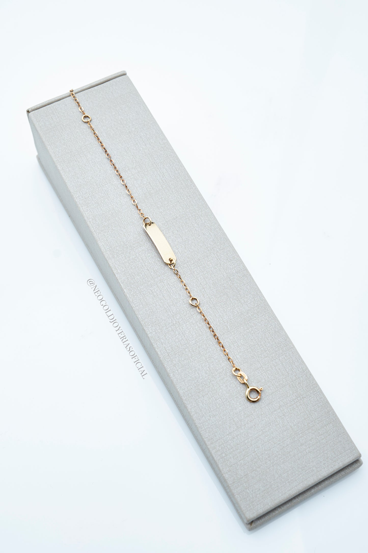 PULSERA OA BEBE CON PLACA PARA MARCAR REF 011208