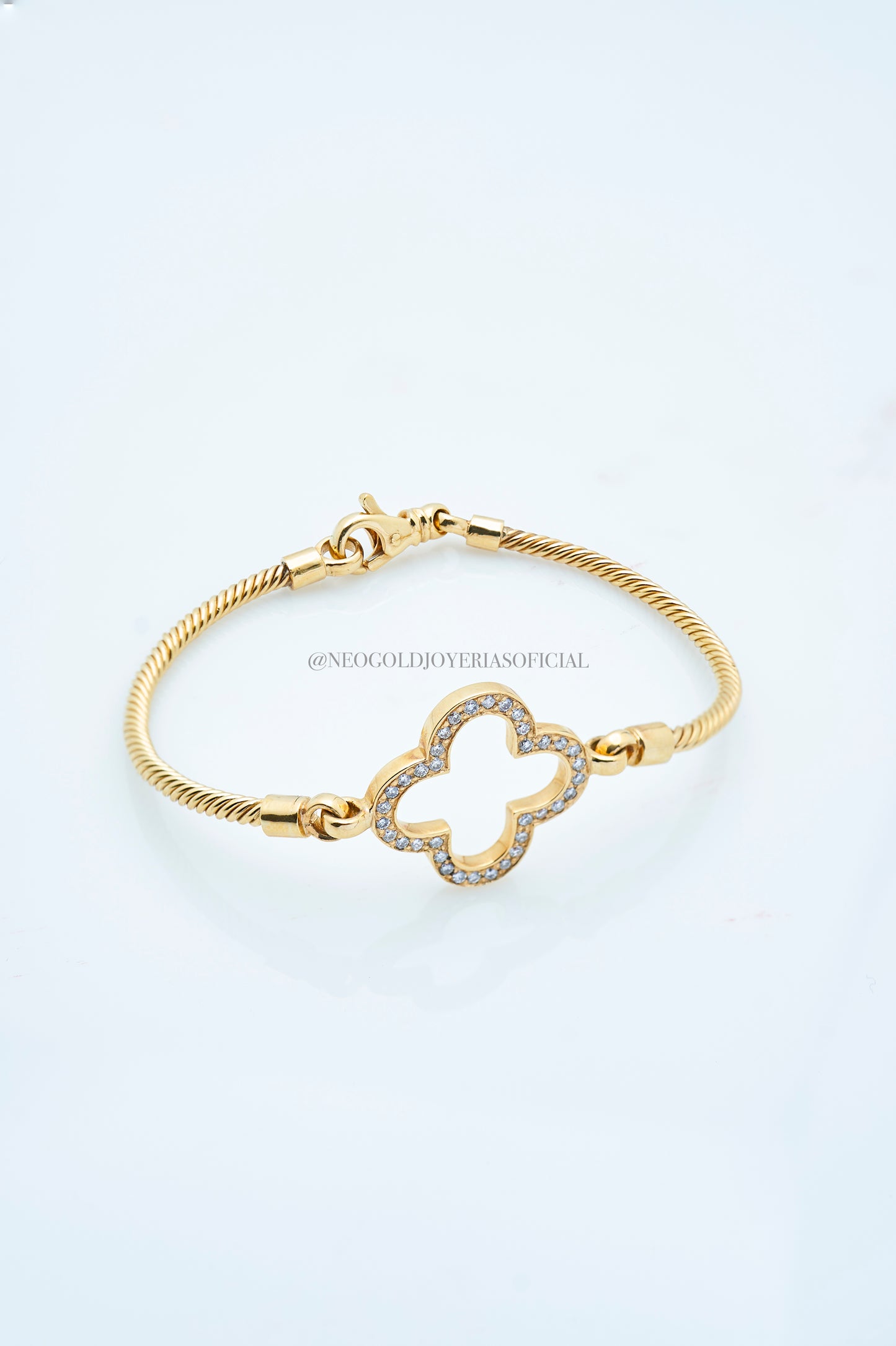 ARO OA 18K, DIAMANTES NATURALES REF 013379