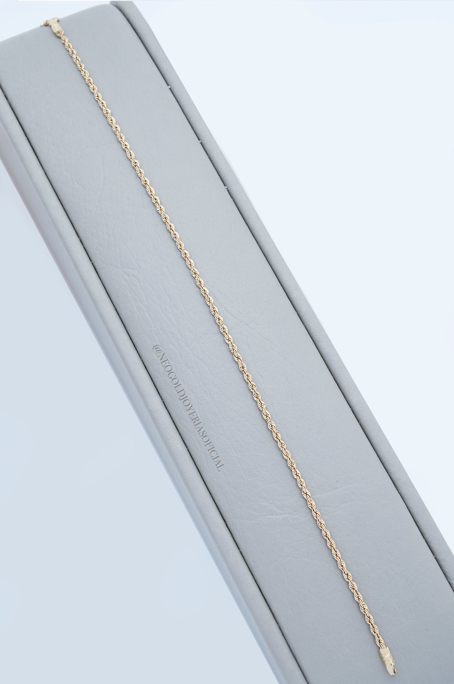 PULSERA LAZO OA 18K REF 014701